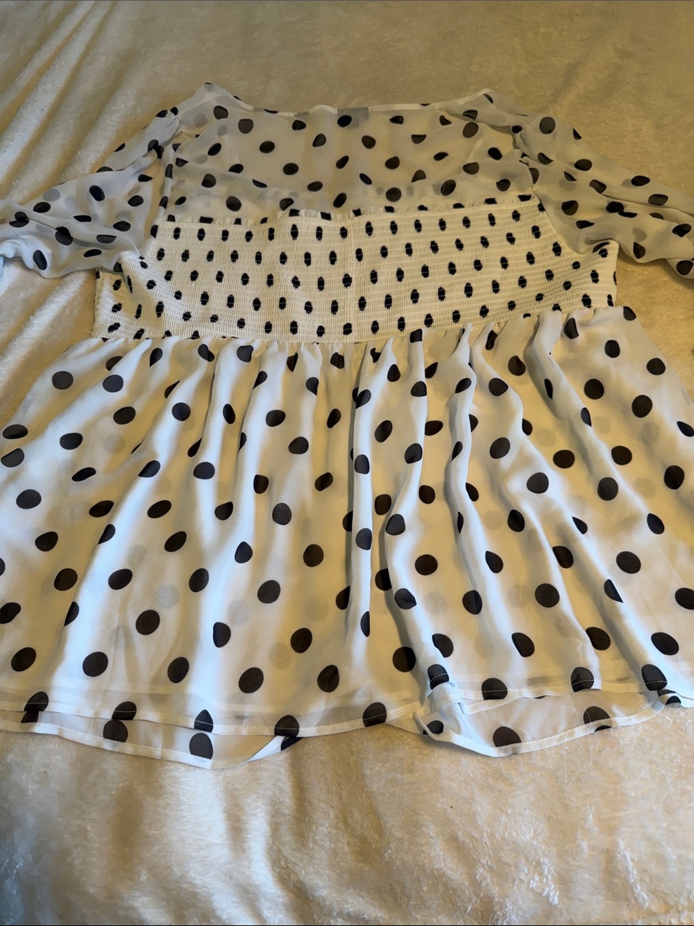 Torrid White & Black Polka Dot Chiffon Smocked Babydoll Top - Plus Size 4 - Picture 4 of 11